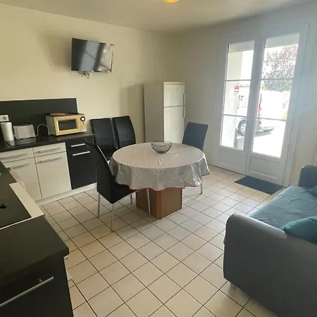 Appartement Logis Du Renfermis à Saint-Meme-les-Carrieres Extérieur photo
