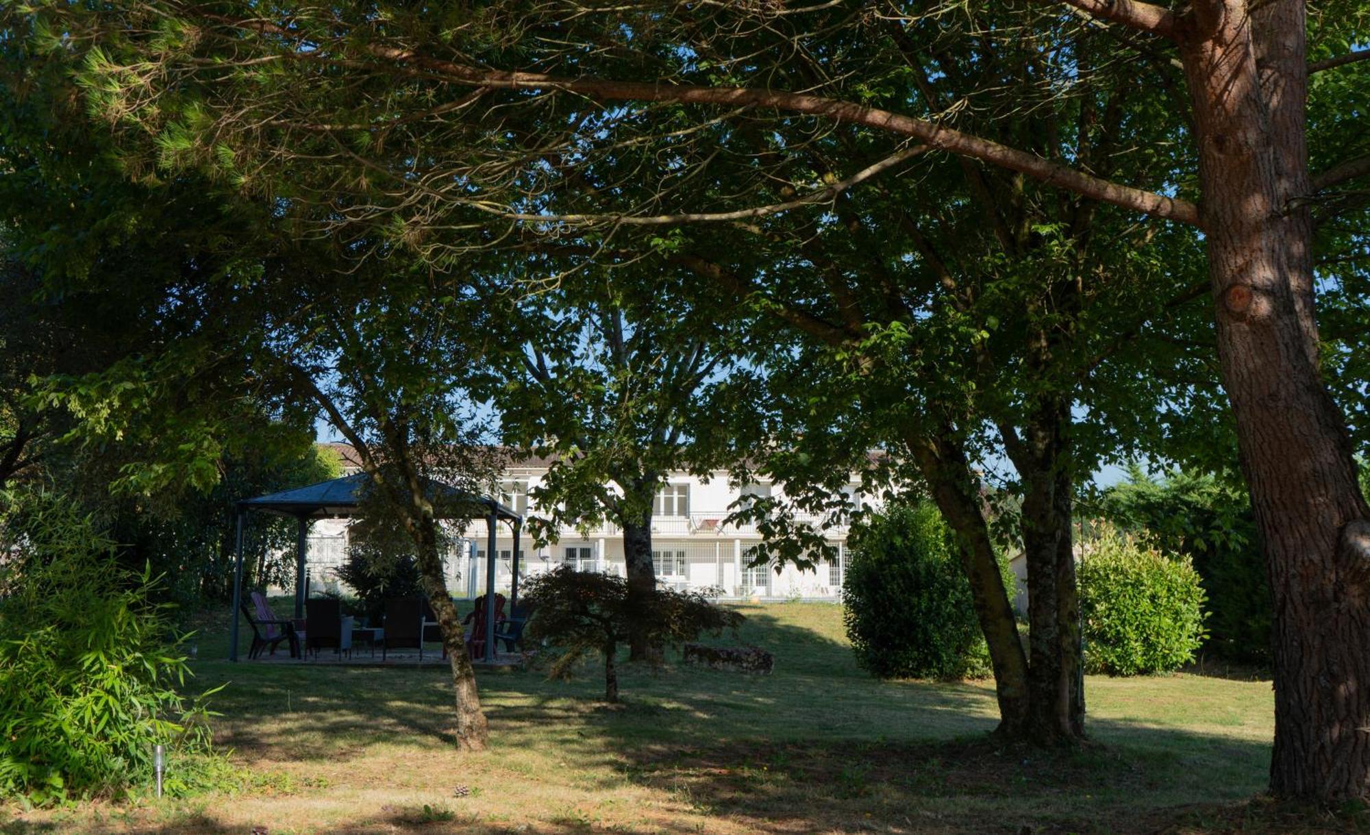 Logis Du Renfermis Appartamento Saint-Meme-les-Carrieres